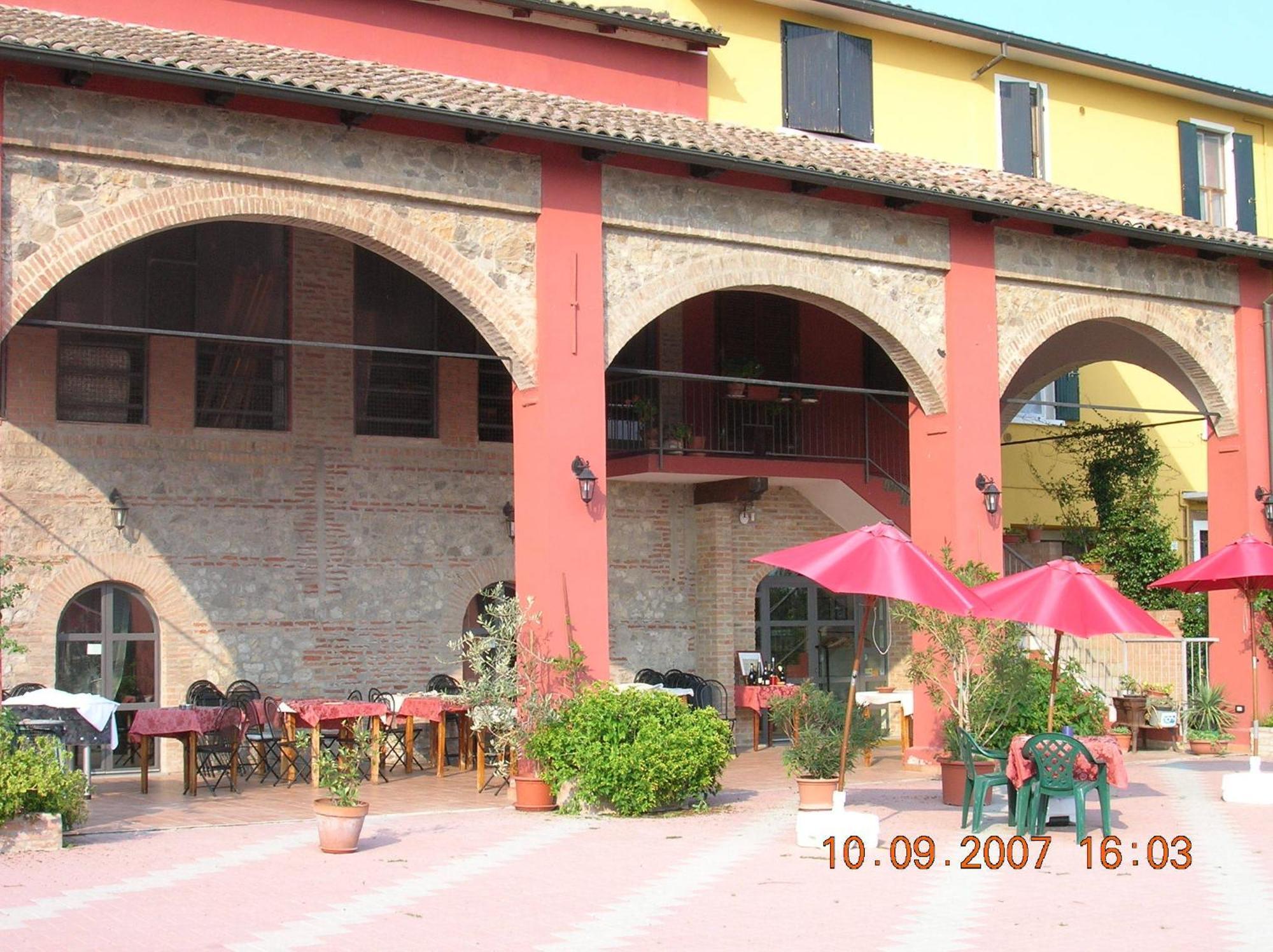 Agriturismo La Fattoria Del Boschetto Fontanellato Extérieur photo